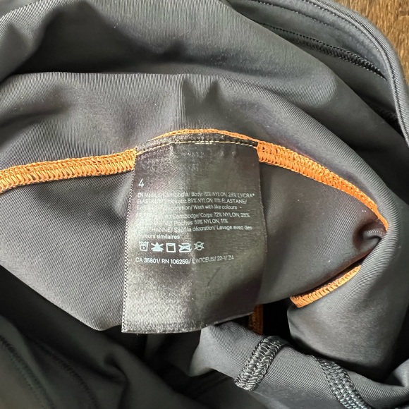 Fast and Free High-Rise Short 6"
Pockets LuLulemon x Barrys - Picture 5 of 7